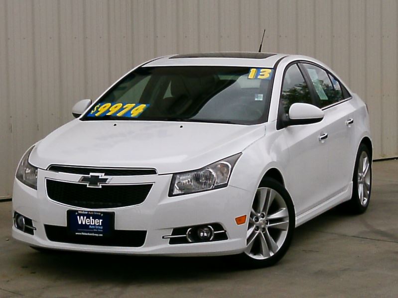 2013 White Chevrolet Cruze LTZ