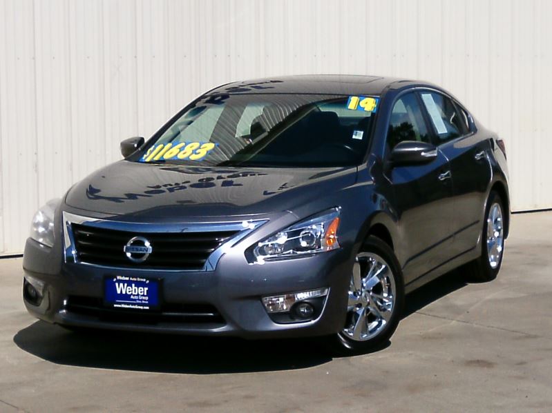 2014 Gray Nissan Altima 2.5 SV